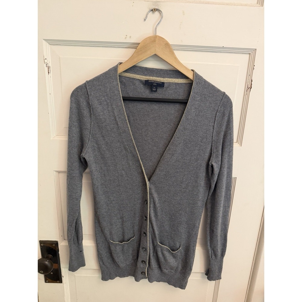 Banana Republic Women's‎ Gray Gold Trim V-Neck Knit Cardigan Size Small Petite